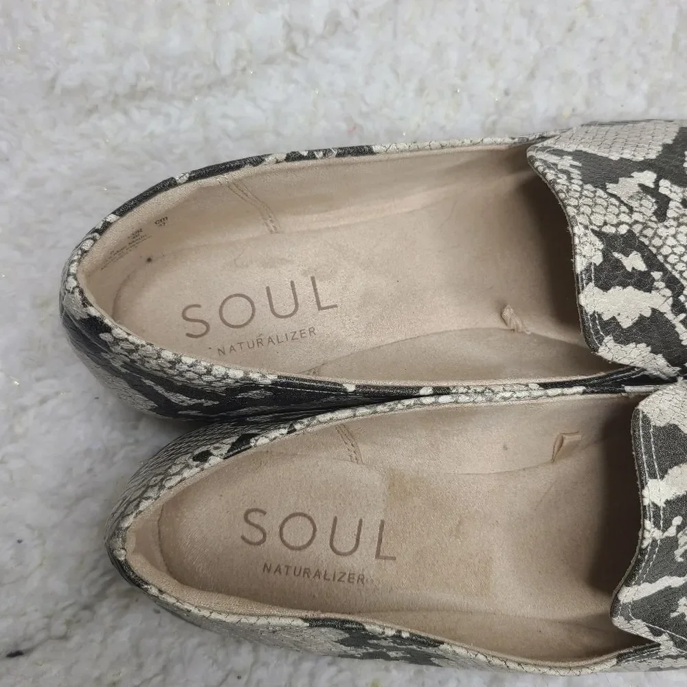 Soul Naturalizer Ashley Python‎ Print Loafers size 10